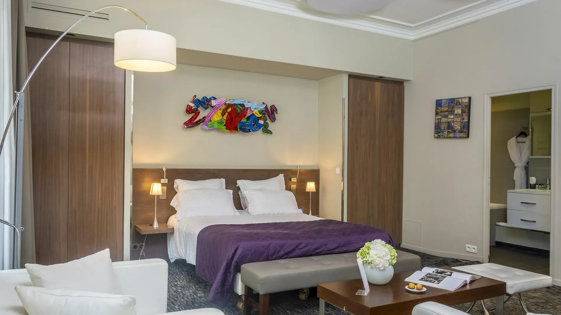 Oscar Hotel *